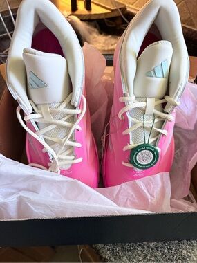 Adidas Crazy Energy Sophie Cunningham PE shoes *BRAND NEW-NEVER WORN*